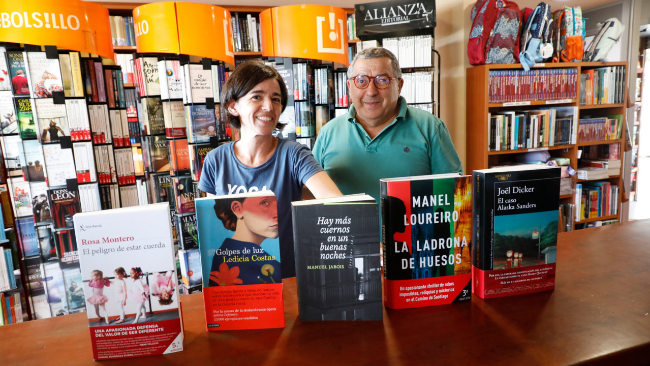 Librería Nós en Sanxenxo. JOSÉ LUIZ OUBIÑA
