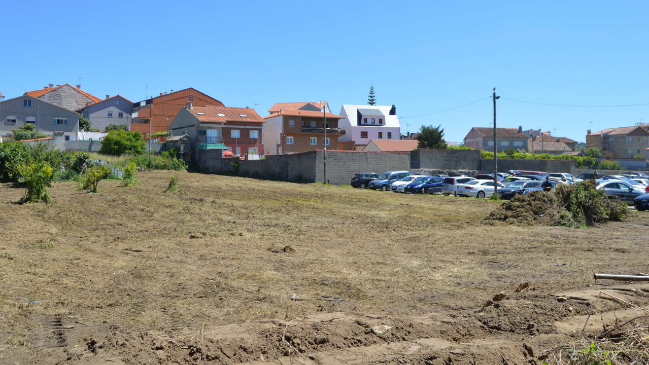 La parcela añadida al aparcamiento de A Xunqueira, en Portonovo. DS