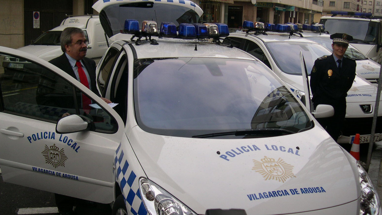 Vehículos policiais en Vilagarcía. DS/ARQUIVO