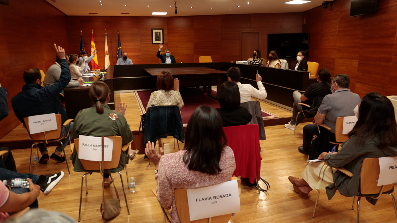 Sesión plenaria en el Concello de Sanxenxo. RAFA FARIÑA/ARCHIVO