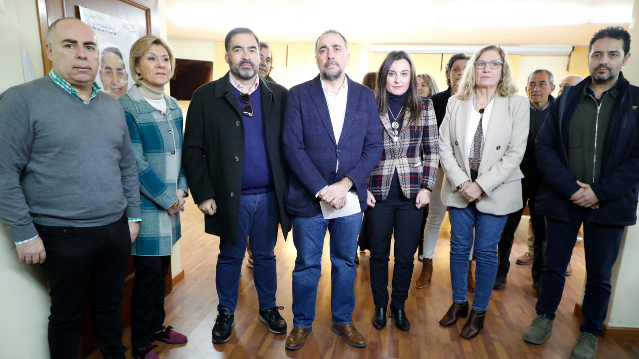 (20230204_JLO_0088.JPG)  Salnes Julio Garcia Comesaña se reune en Cambados con alcaldes y vocales del Partido Popular en la comarca del Salnes12038
