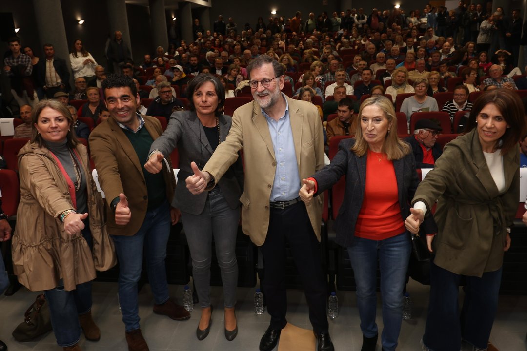 Presentación de Marta Lucio como candidata del PP de Meis. RAFA FARIÑA
