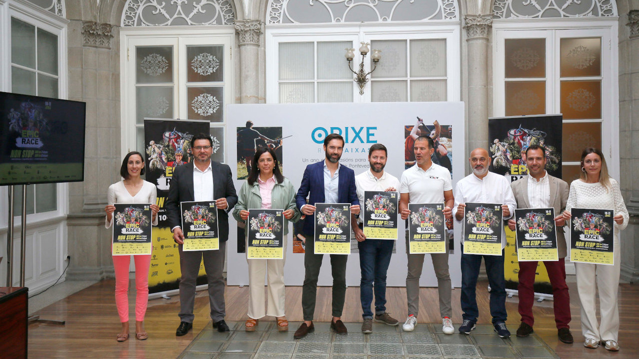 Los alcaldes de Meaño, Meis y Cambados en la presentación de la Epic Race Pontevedra. DS