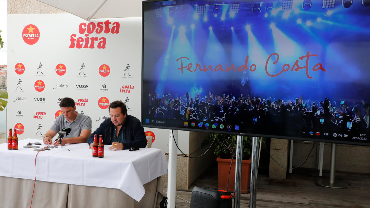 Presentacion del Festival Costa Feira con sus promotores. JOSÉ LUIZ OUBIÑA