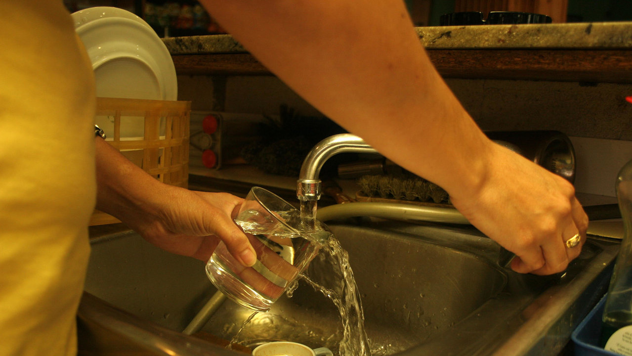 Sanxenxo recomienda un menor uso del agua potable. DS.