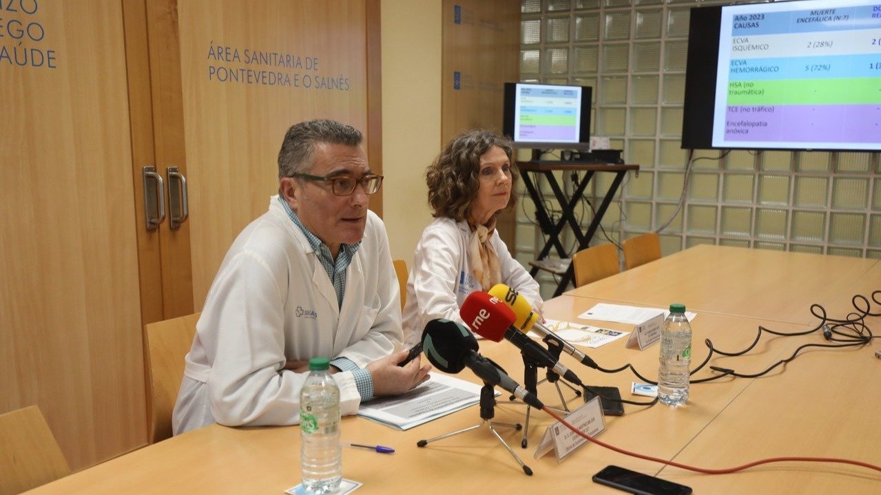  José Luis Martínez Melgar, coordinador de trasplantes del área sanitaria, este miércoles, durante su comparecencia pública. DAVID FREIRE 