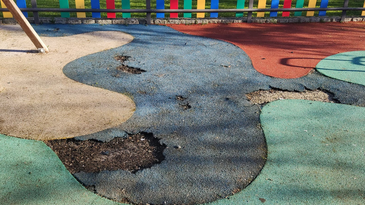 Estado actual del parque infantil de Dona Concha en Vilaxoán. DS