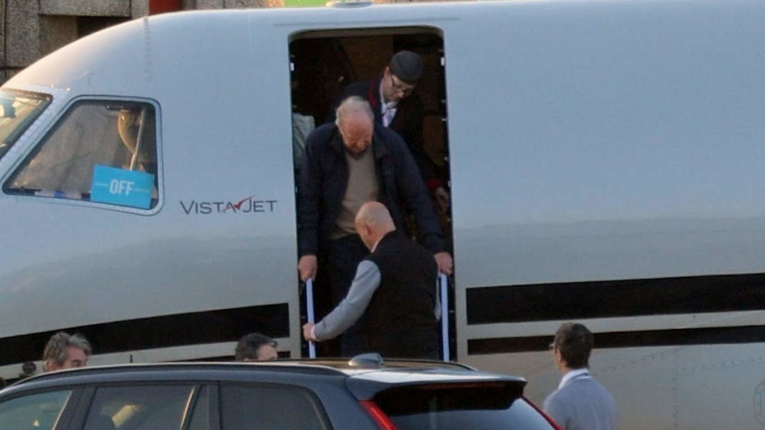 Juan Carlos I aterriza en Vigo. EUROPA PRESS. JPG