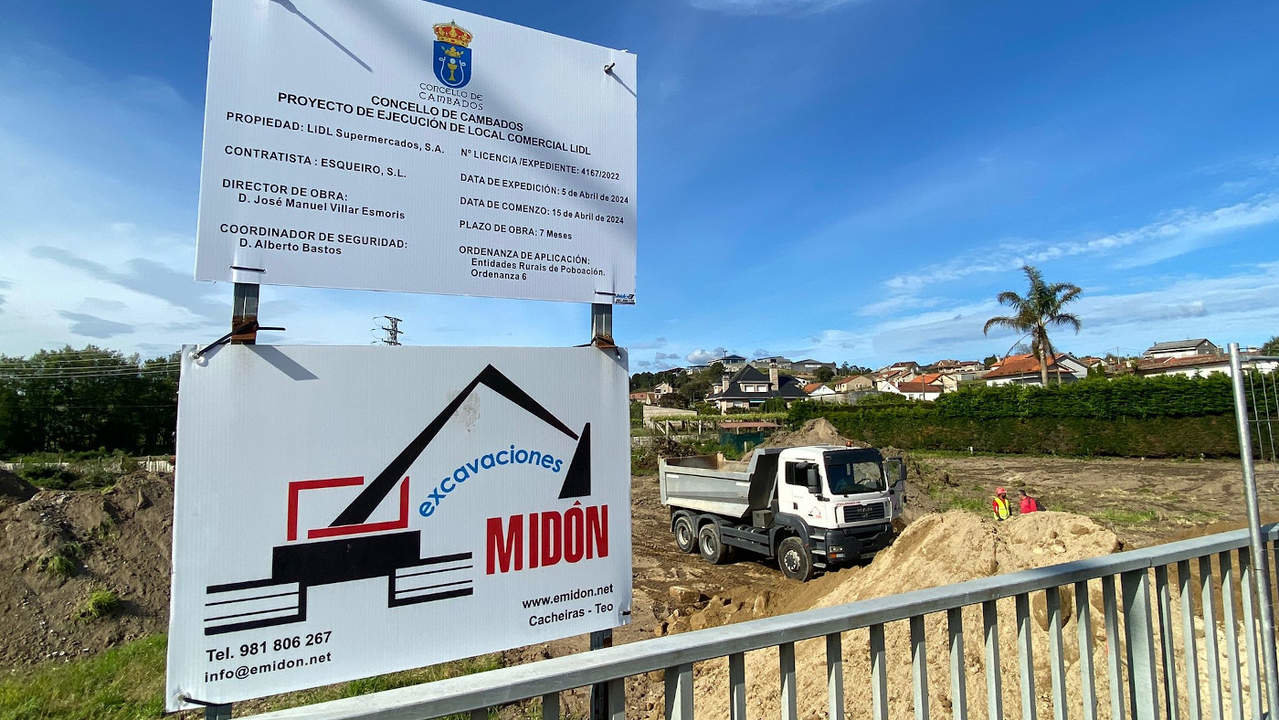 Lugar en el que se construirá el nuevo supermercado Lidl de Cambados, en O Sineiro, en la parroquia de Vilariño. JOSÉ LUIZ OUBIÑA
